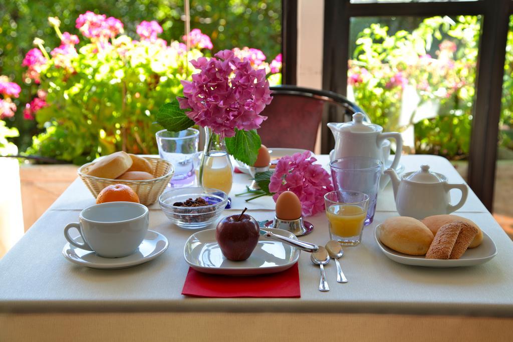 Hotel San Filis Сан-Феличе-дель-Бенако Экстерьер фото