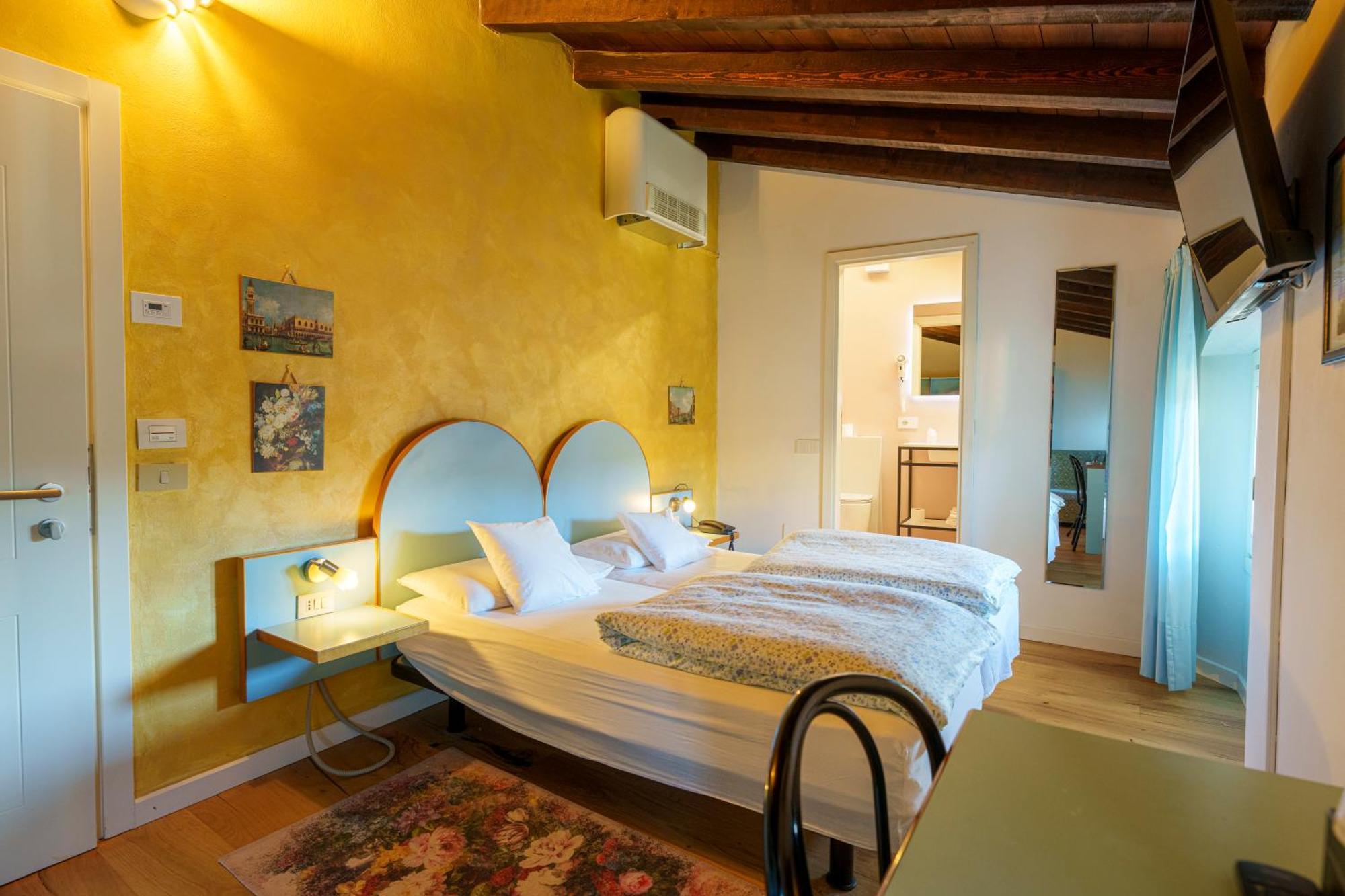Hotel San Filis Сан-Феличе-дель-Бенако Экстерьер фото